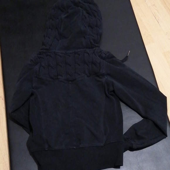 Sweater Lululemon - Picture 3 of 3
